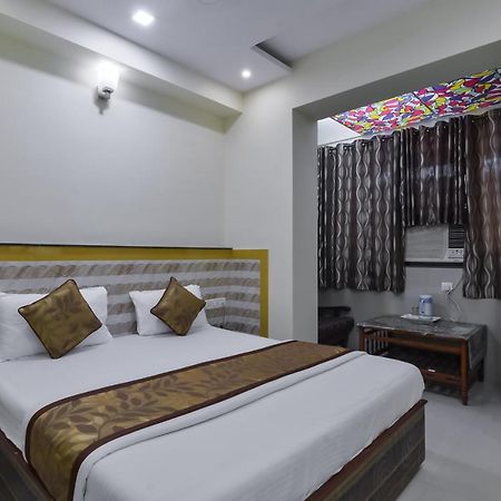 Hotel Aroma- Dadar Bombay Exterior foto