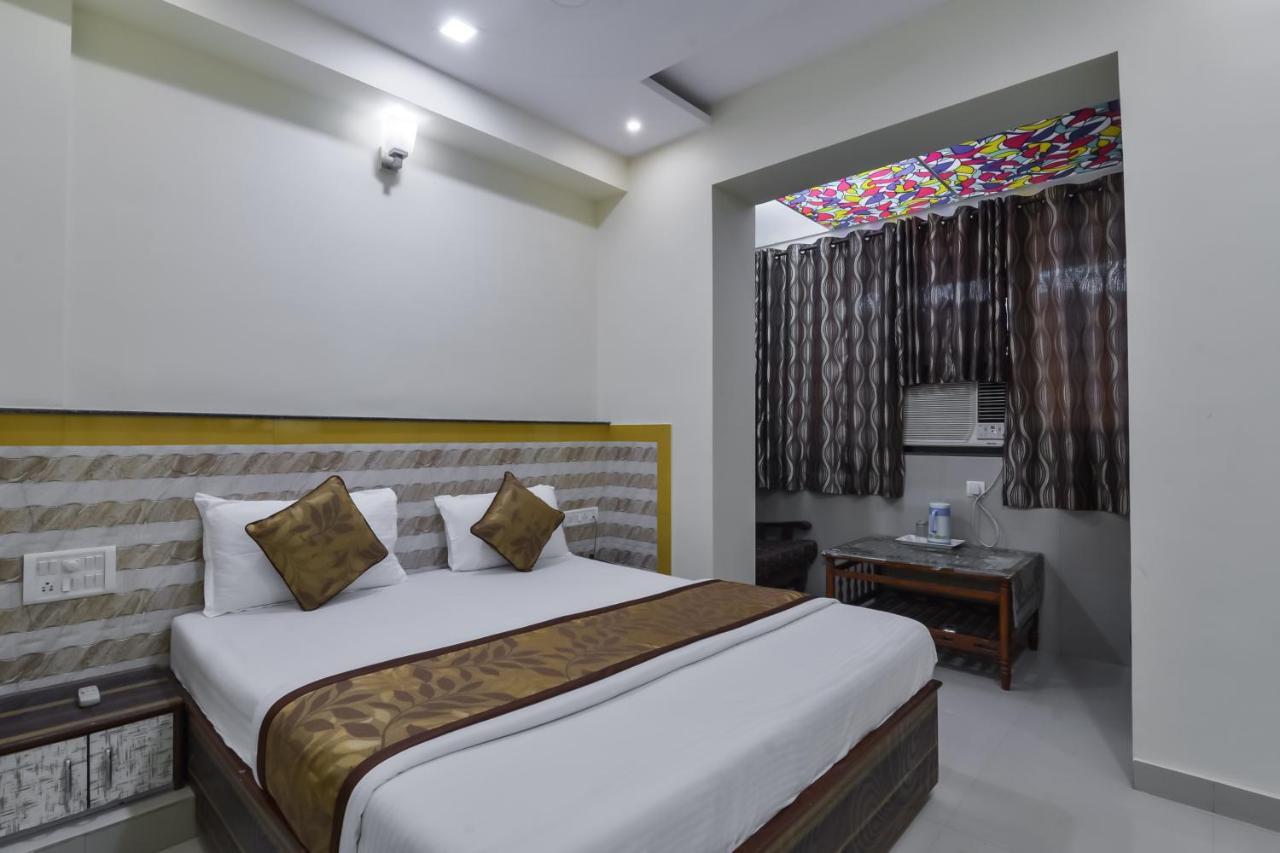 Hotel Aroma- Dadar Bombay Exterior foto