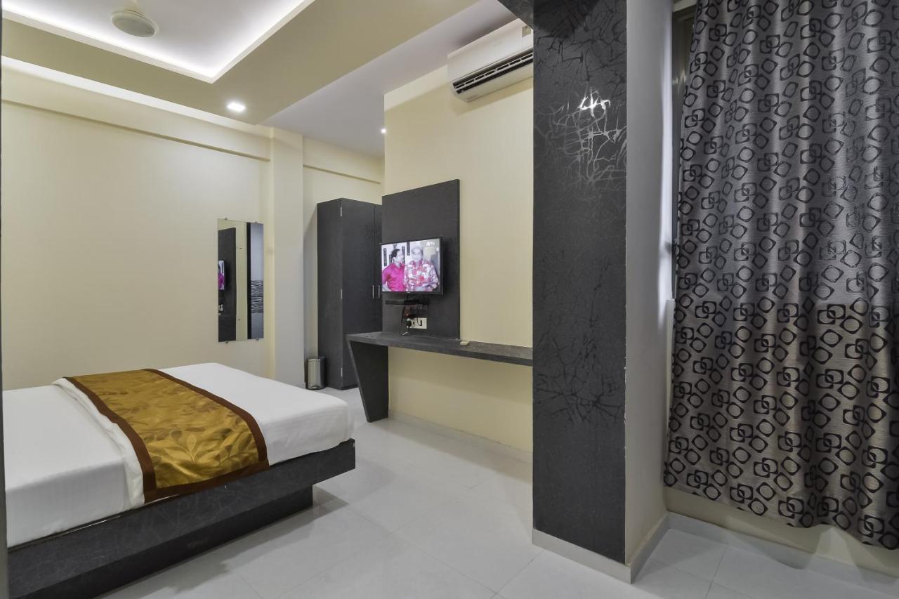 Hotel Aroma- Dadar Bombay Exterior foto