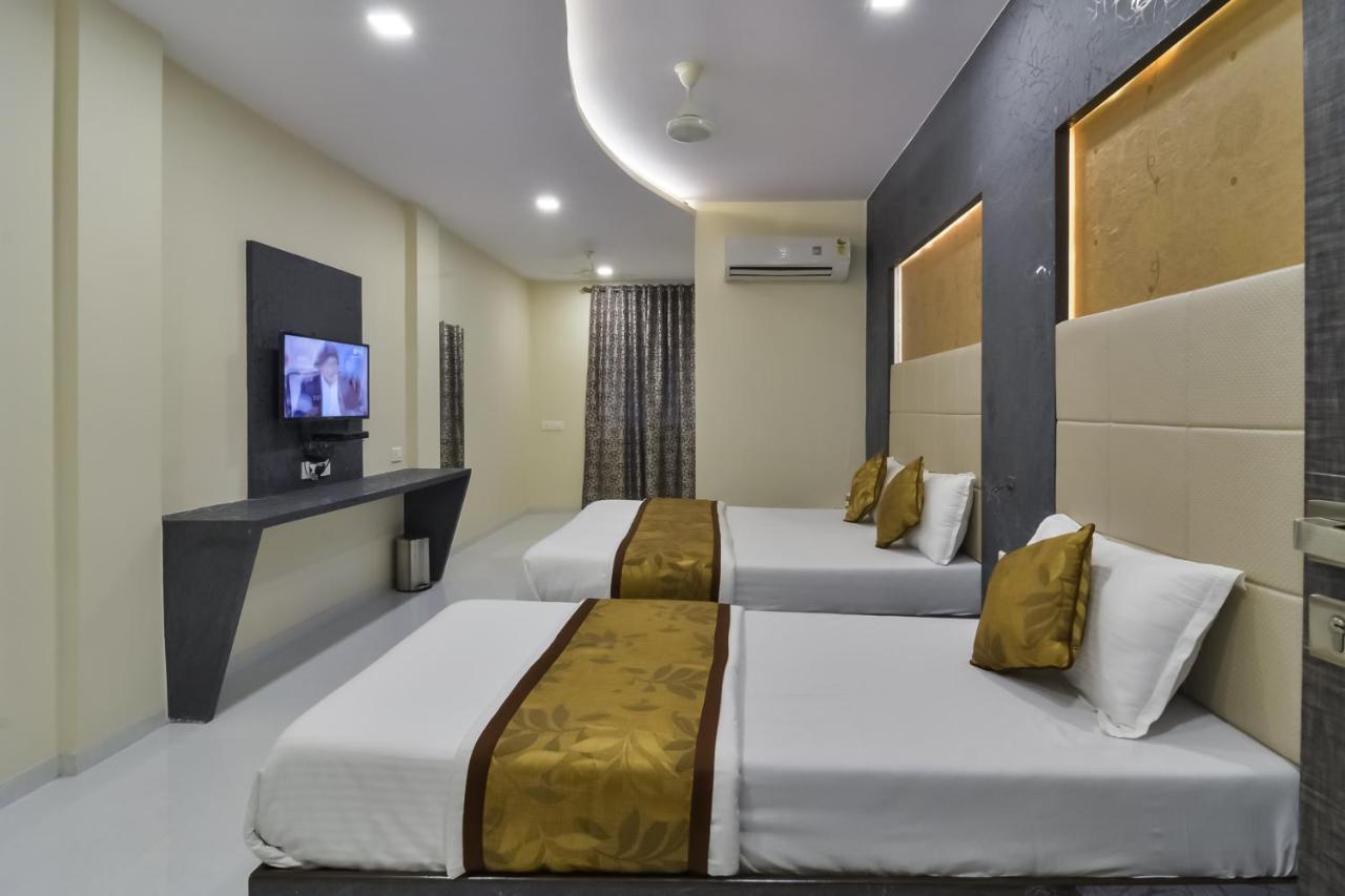 Hotel Aroma- Dadar Bombay Exterior foto
